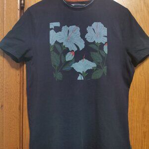 Mens 100% cotton graphic tee size Small